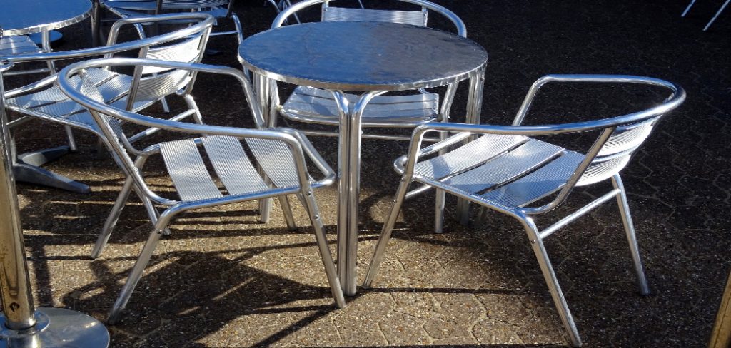 How to Clean Steel Table