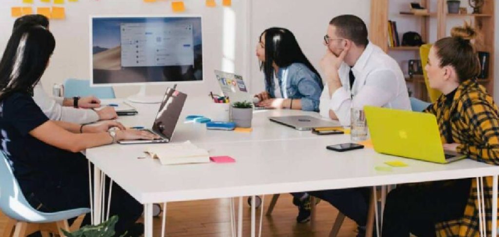How to Motivate Office Employees