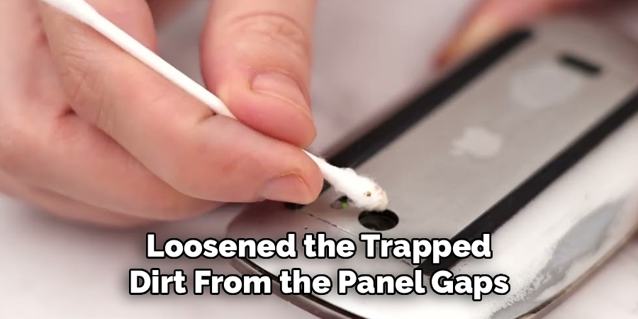  Loosened the Trapped 
Dirt From the Panel Gaps