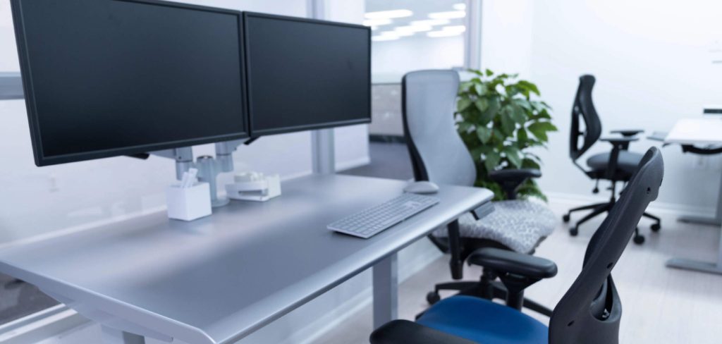 How to Maximize Desk Space With Multiple Monitors